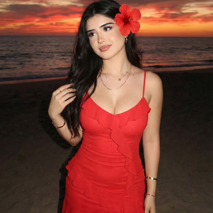 LİSELİ BÜŞRA from TR on Tango Live