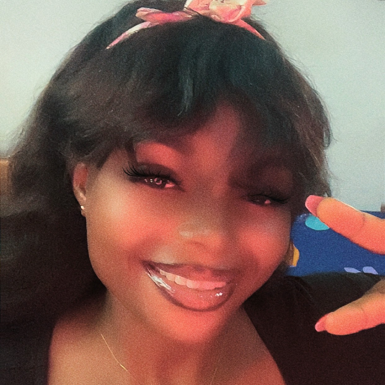 🦋✨LŮŅÅVĨÅ🖤🦋 on Tango Live
