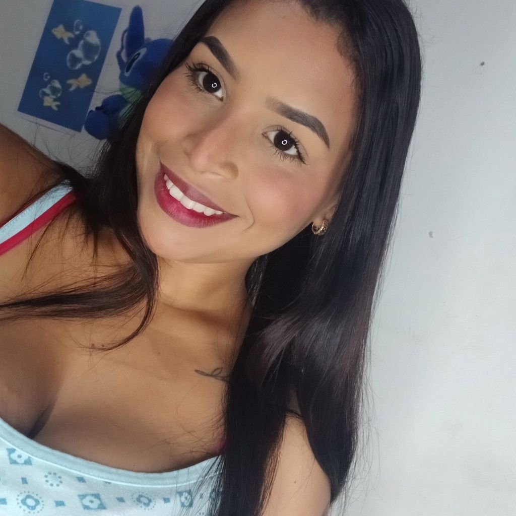 Luna.24🔥 from VE on Tango Live