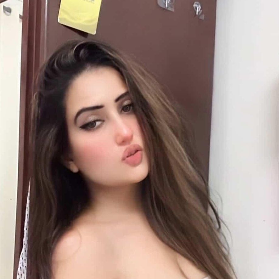 Aniza Hazel2️⃣4️⃣ from IN on Tango Live