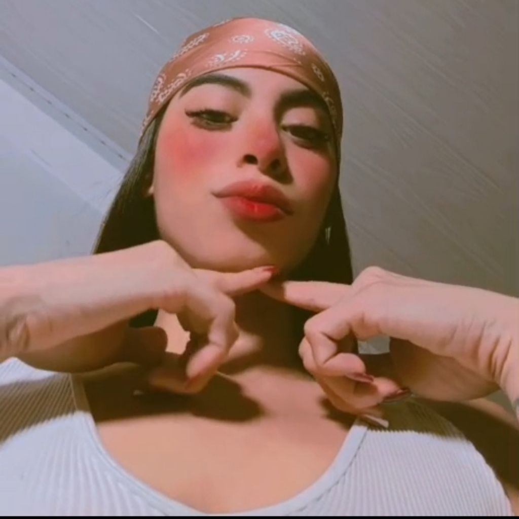 Gina 🍒 from CO on Tango Live