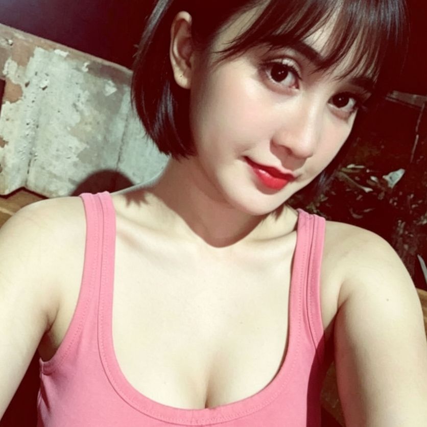 Sophia🥀 from PH on Tango Live
