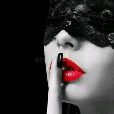 👑ȡίνά мόȡħίĻά👑 from DZ on Tango Live