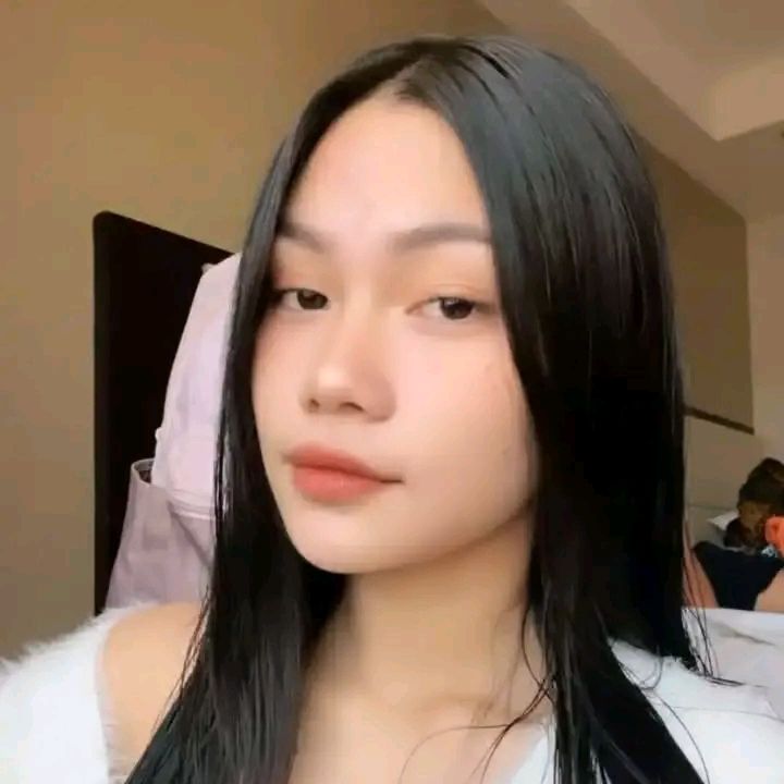 Camille from NL on Tango Live