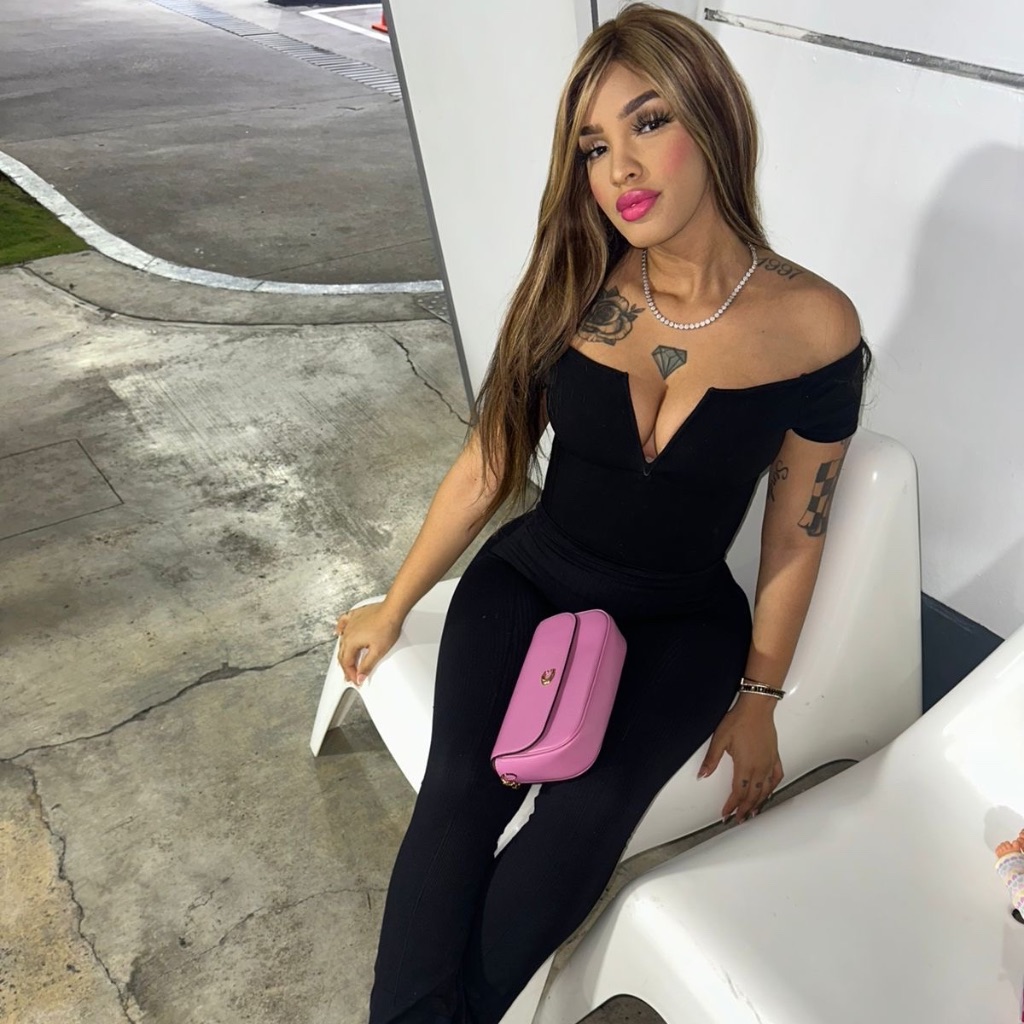 Baddie girl🎀 from DO on Tango Live