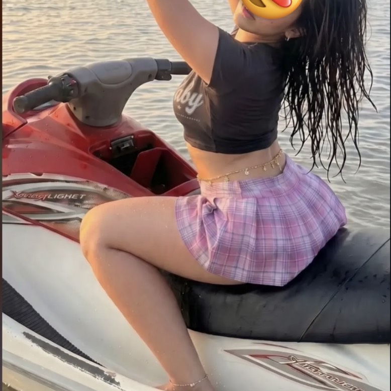🍷Layal💜ليال🌚 from MA on Tango Live
