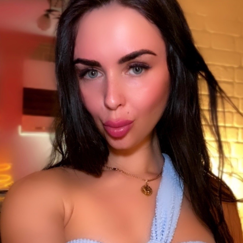 🔥AliseWomen👑⁶⁹ on Tango Live