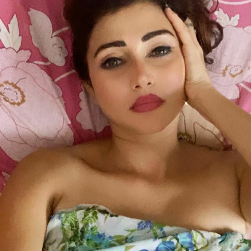 Yourjaan from IN on Tango Live