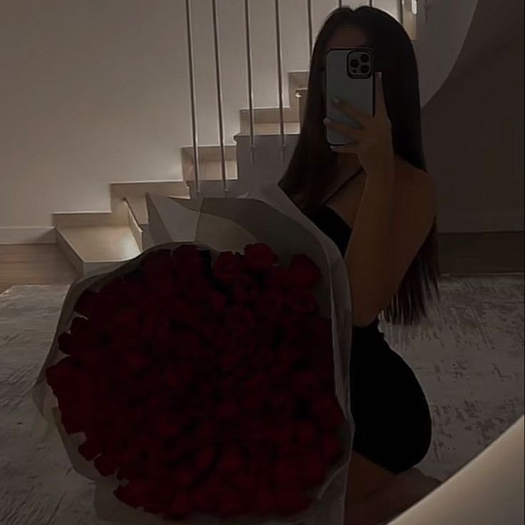 Nazlı on Tango Live