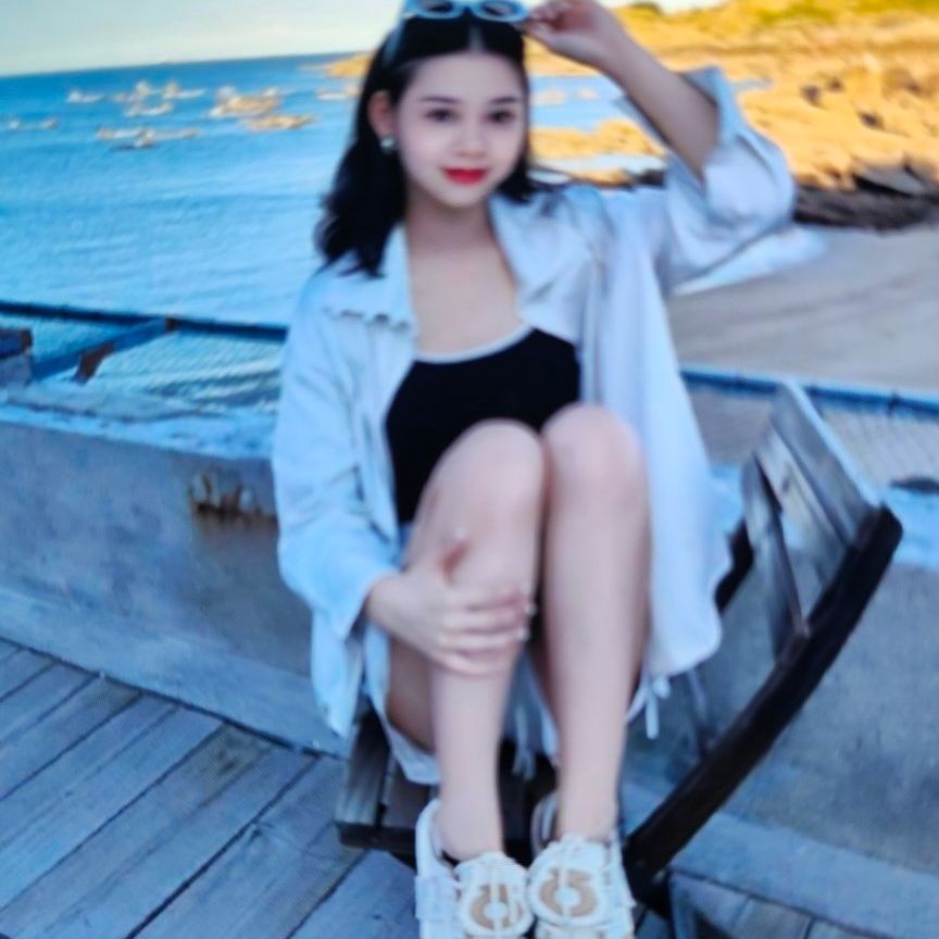 Simly from VN on Tango Live
