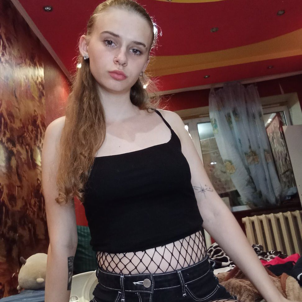 Cute girl from UA on Tango Live