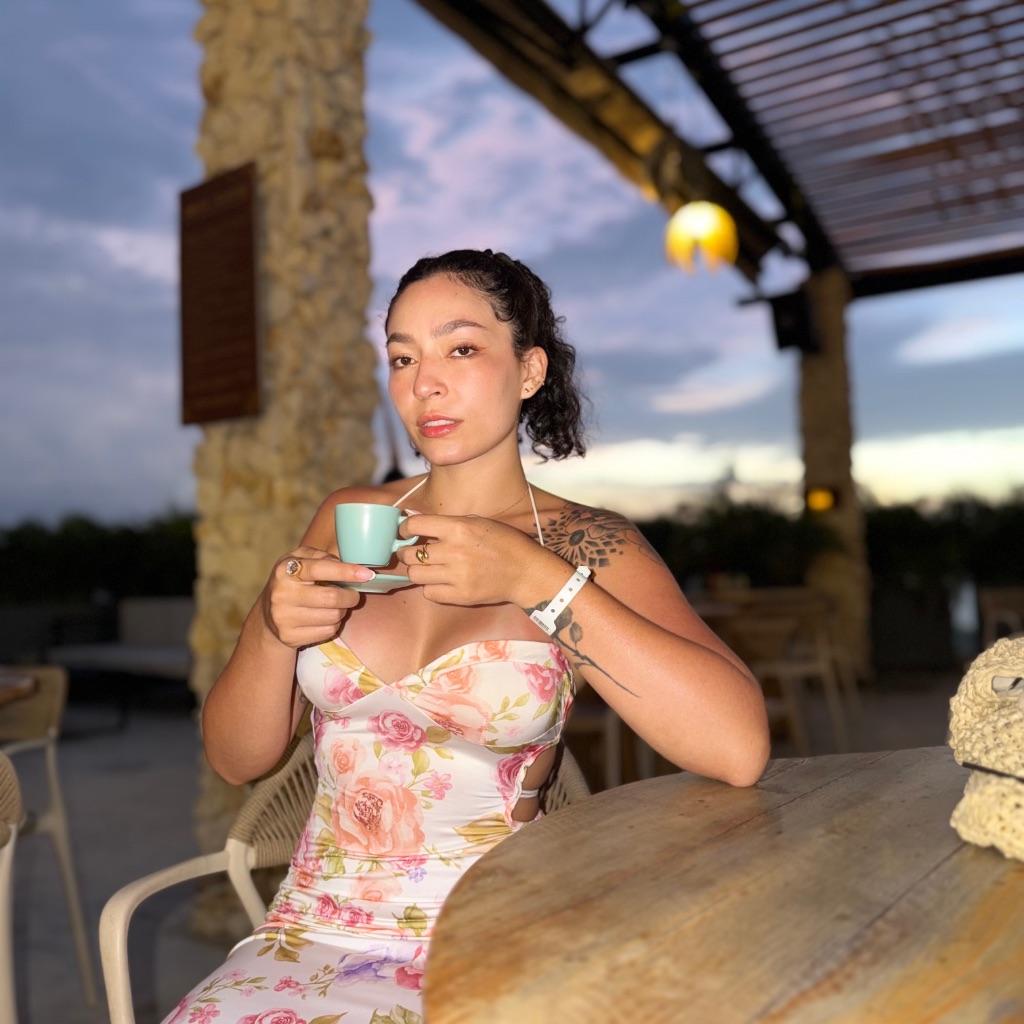 ℓιи∂α яοѕє🌷🌷 on Tango Live