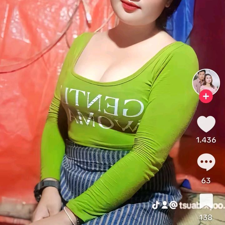 ly from VN on Tango Live