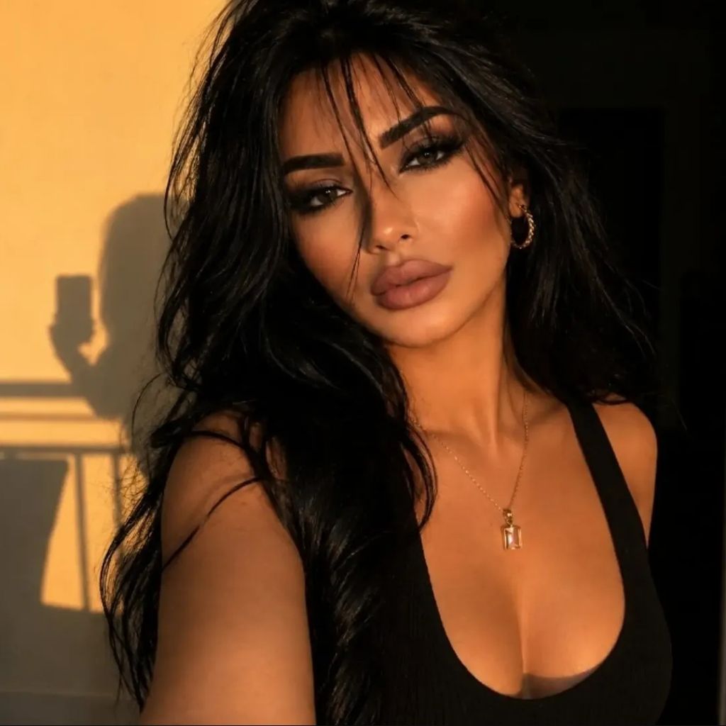 💎𝕱𝖆𝖙𝖎💎 from DZ on Tango Live