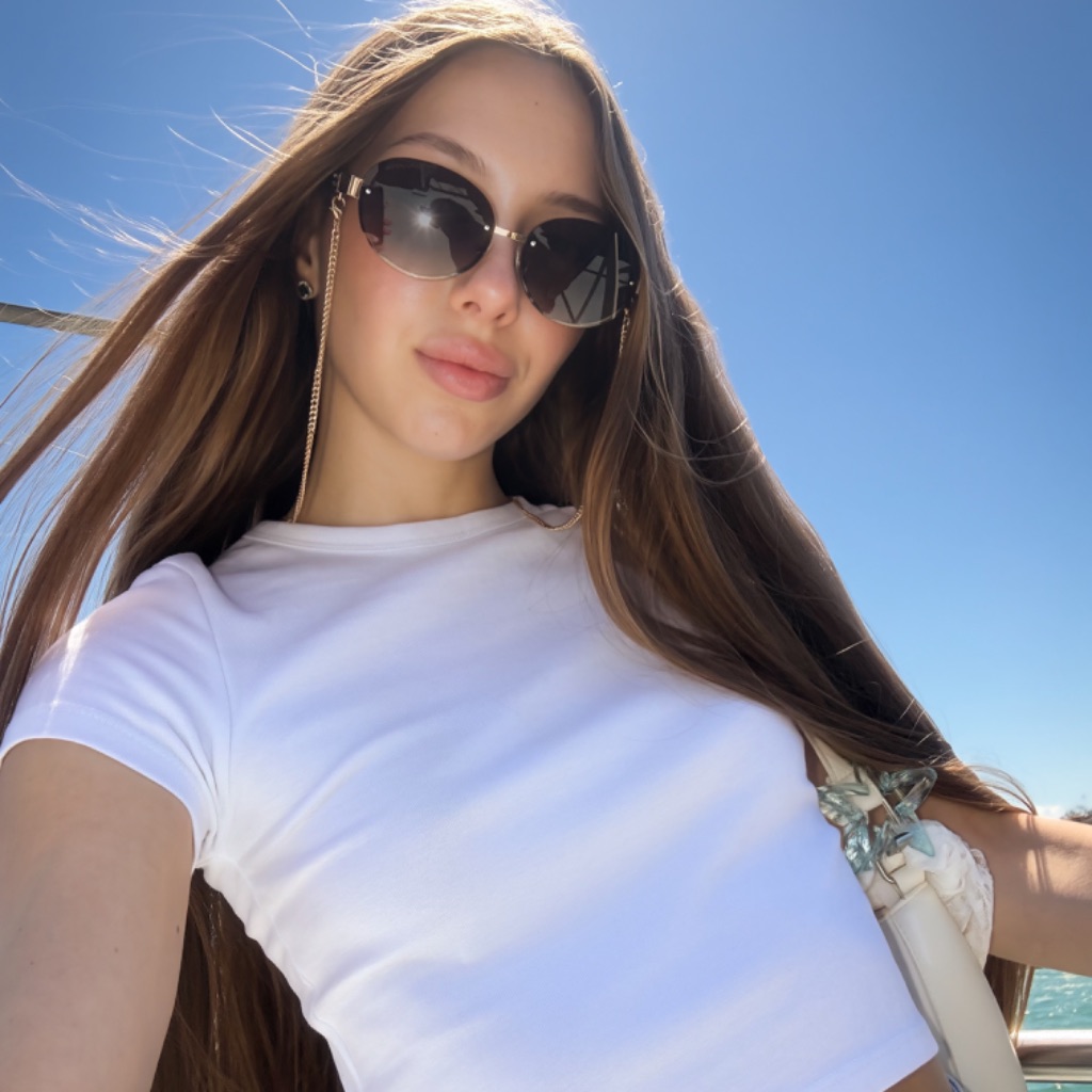 💋julechka💋 from UA on Tango Live