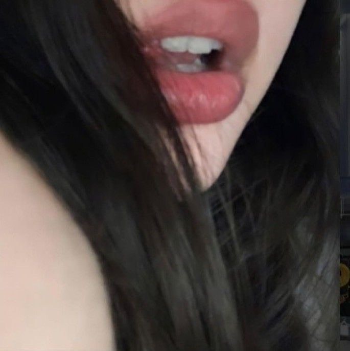 ادلعك 💋✨ from IQ on Tango Live