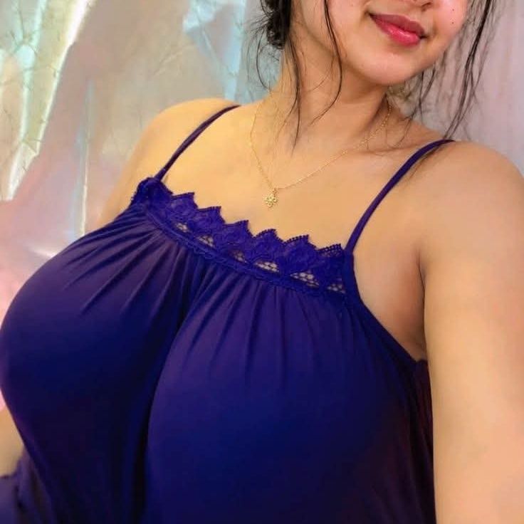 ᥫ᭡Ɓɛɓ⭕️ from IN on Tango Live