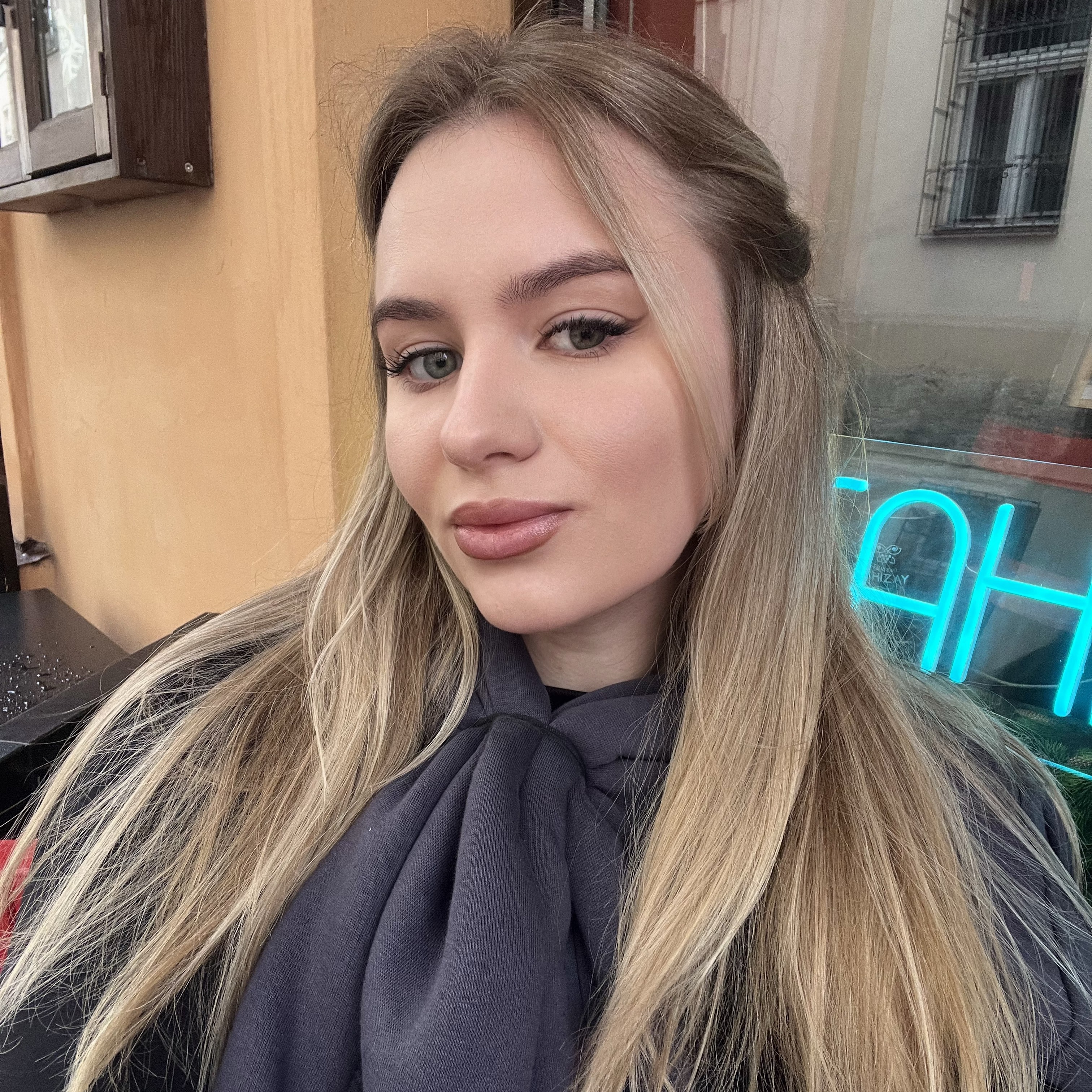 Sofia Spice from UA on Tango Live