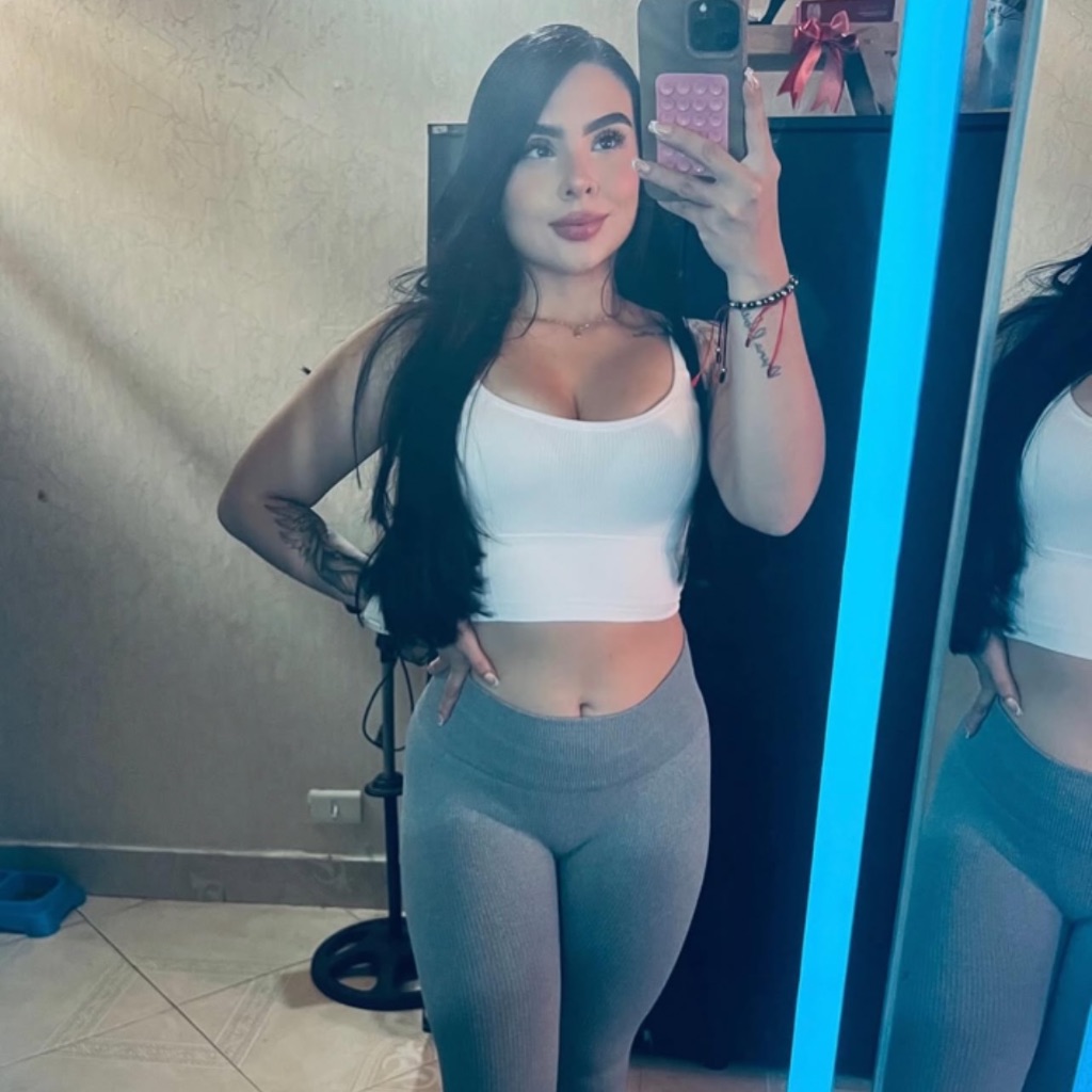 Latina from CO on Tango Live