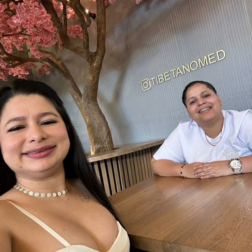 Mari y cami from CO on Tango Live