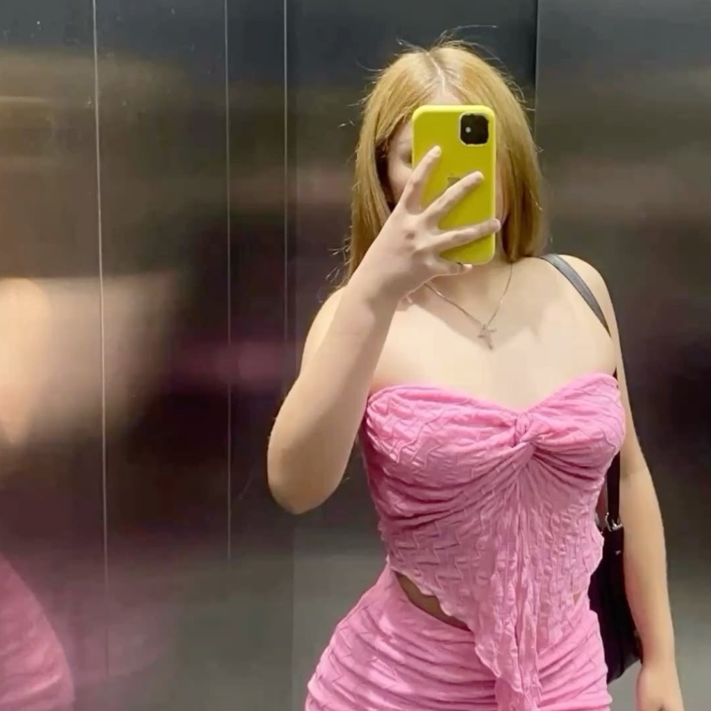 Gizem from TR on Tango Live