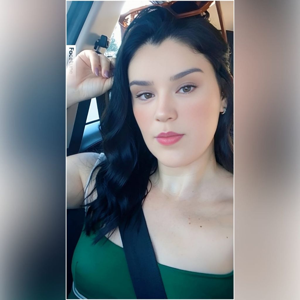 Kelly from BR on Tango Live