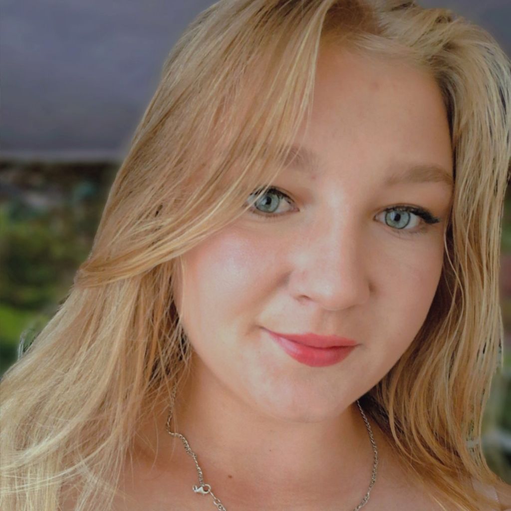 Anna from US on Tango Live
