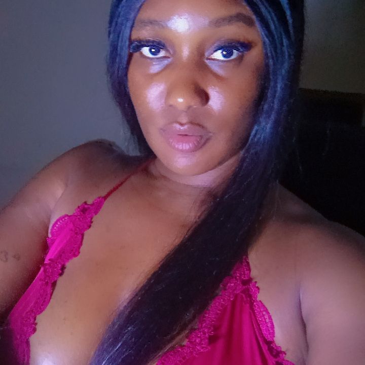 Lady Chloe from NG on Tango Live
