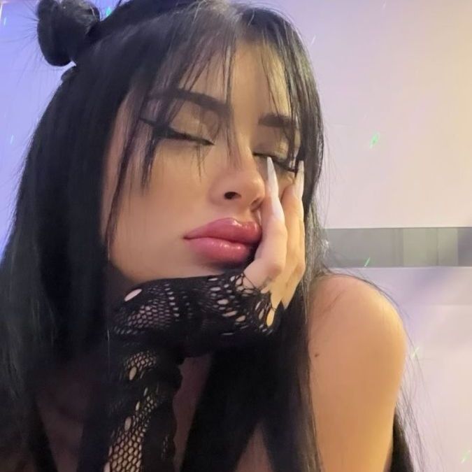 🌸 from AE on Tango Live