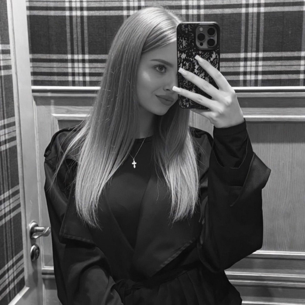 Dasha from UA on Tango Live