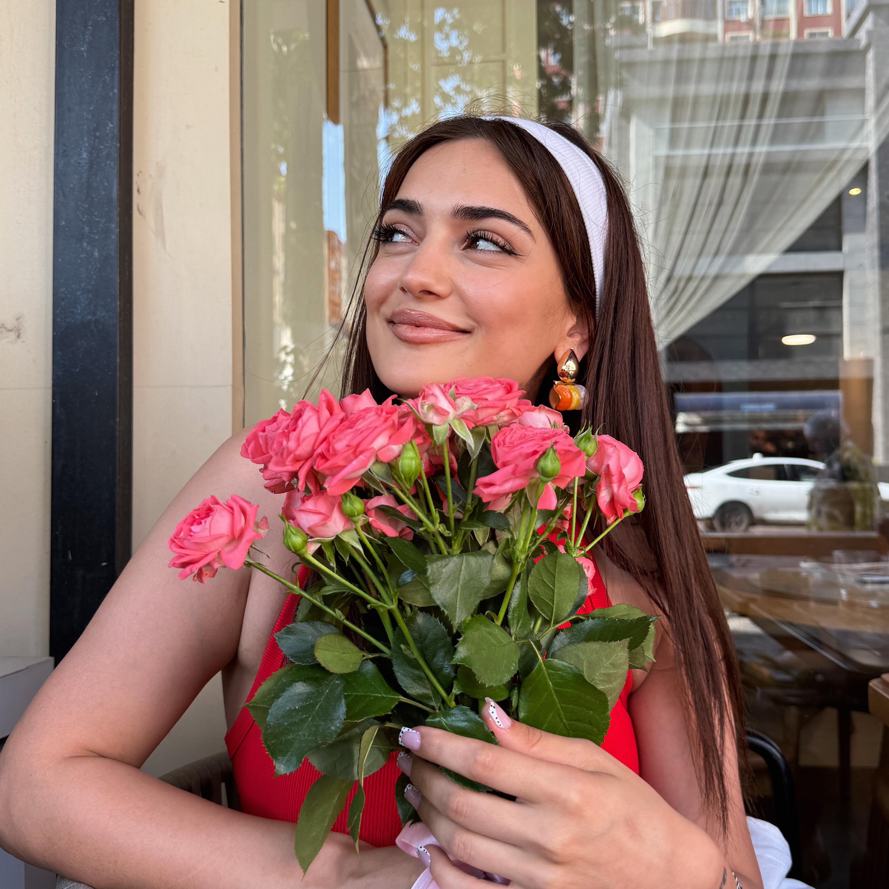 ✨İz✨ from TR on Tango Live