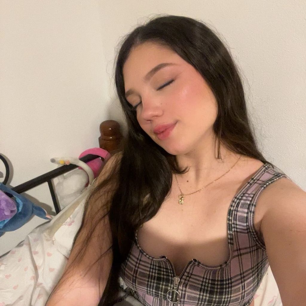 Valeria🌷💗 on Tango Live