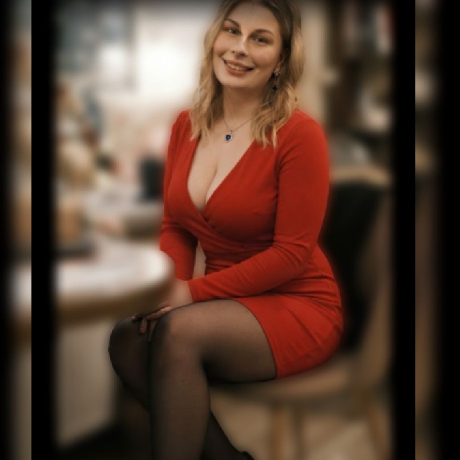 🧷 ليلى🍂Leyla™® from UA on Tango Live