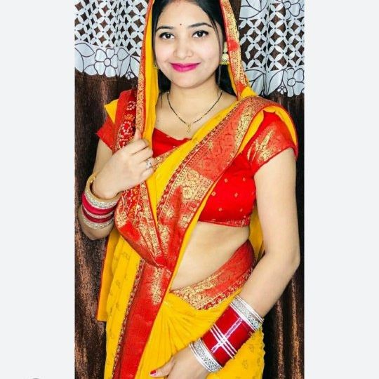 Komal sho from IN on Tango Live