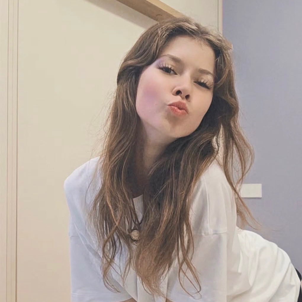 Sun ☀️🌸 on Tango Live