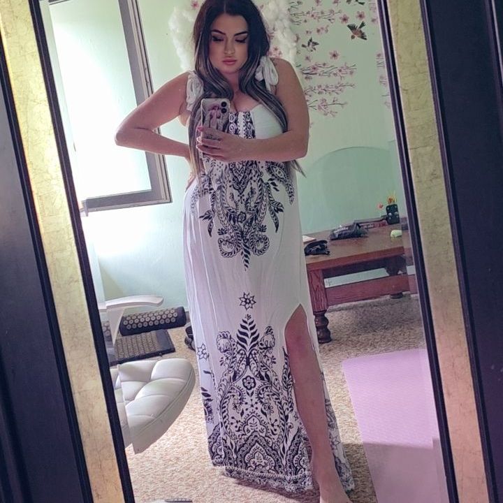 ꧁👑Miledi👑꧂ from BE on Tango Live