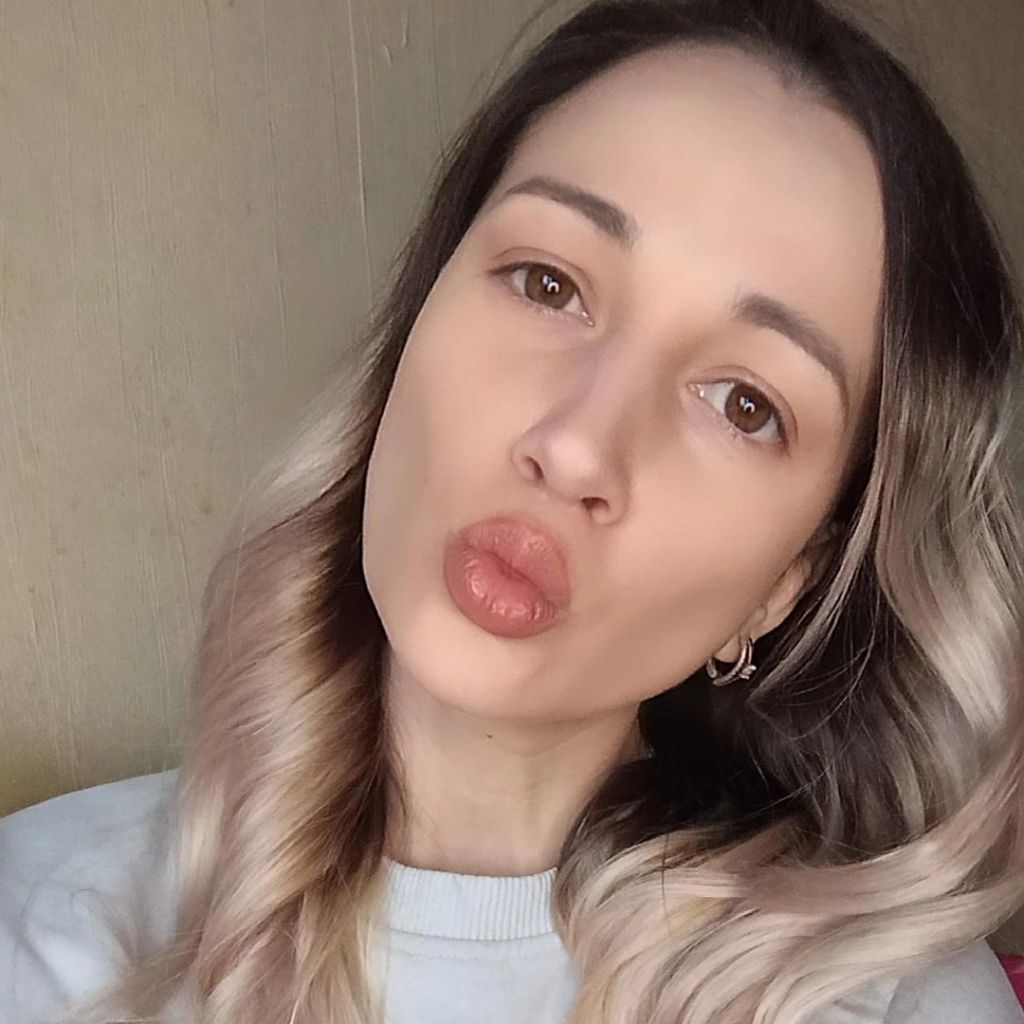 👑Di👑💫J Loveᵍᵃᶫᵃˣʸ💫 from UA on Tango Live