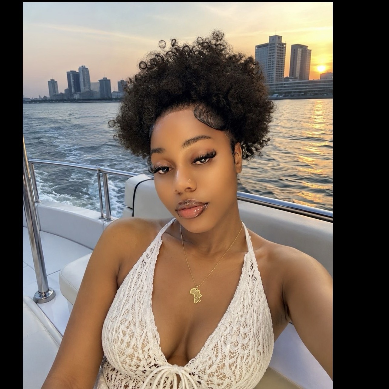 Creamy shuga ♋️🥵🥶 from NG on Tango Live