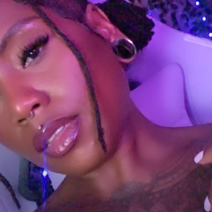 💕JΛIDΛ🌿 from US on Tango Live