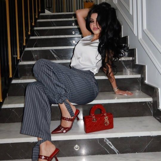 الملكه بسبوسه نار on Tango Live
