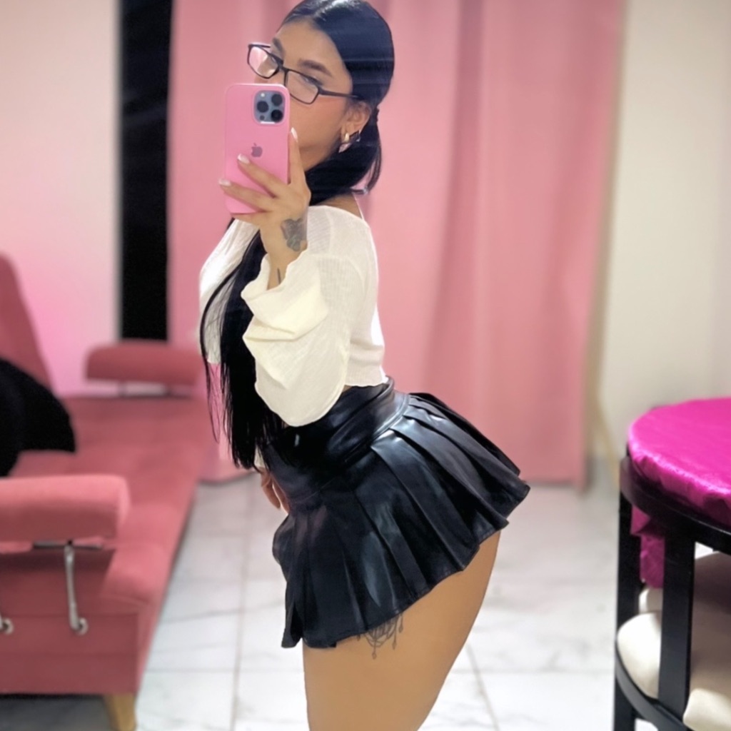 ✨Skay✨ from CO on Tango Live