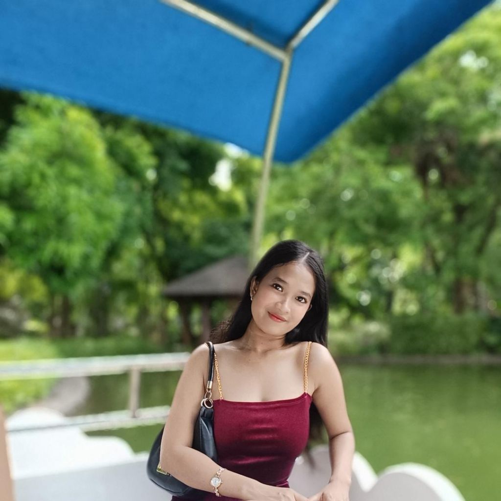 Your girl 🖤 on Tango Live
