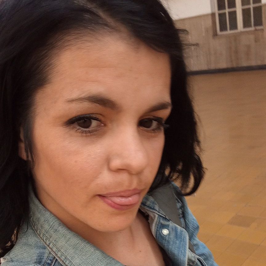 Bia from RO on Tango Live