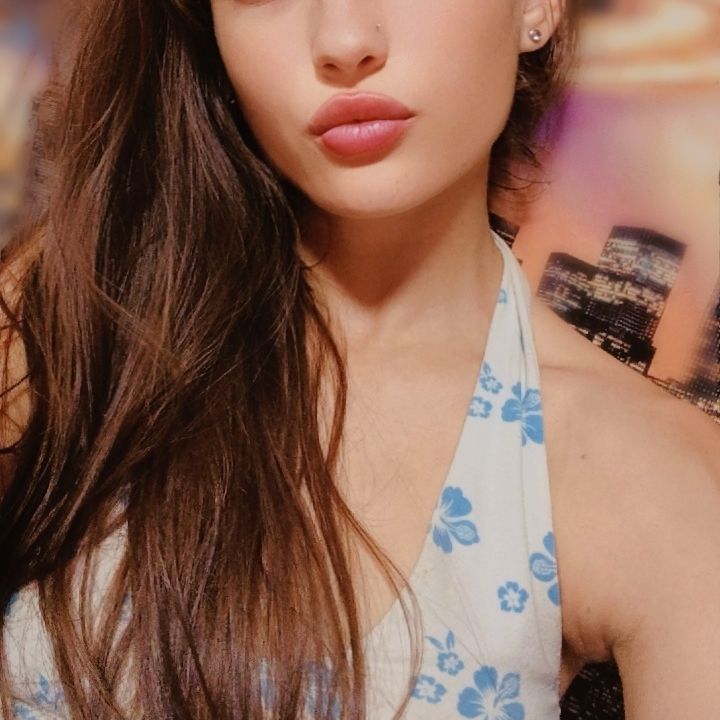 Julia Alexandrovna on Tango Live