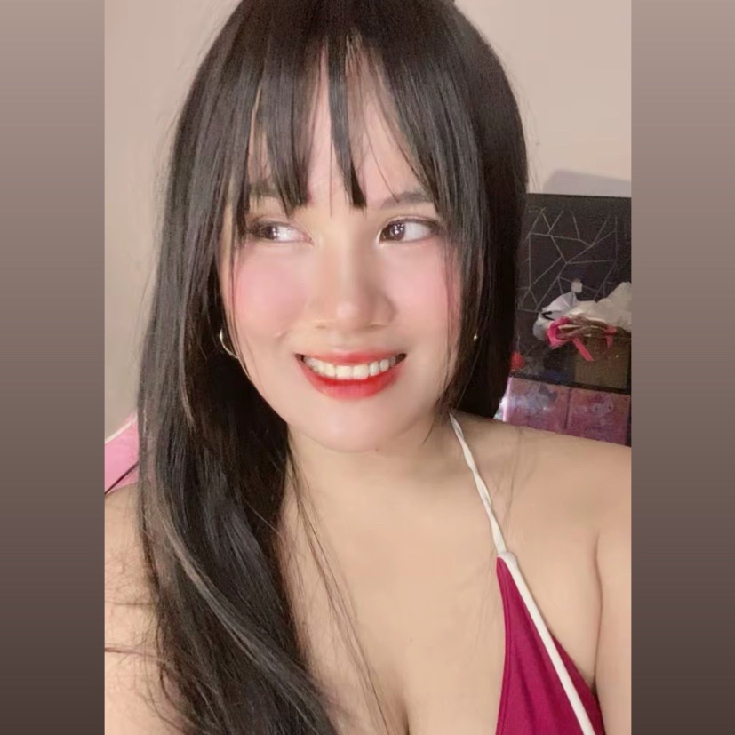 Yan’z cat 🍑💗😻 from PH on Tango Live