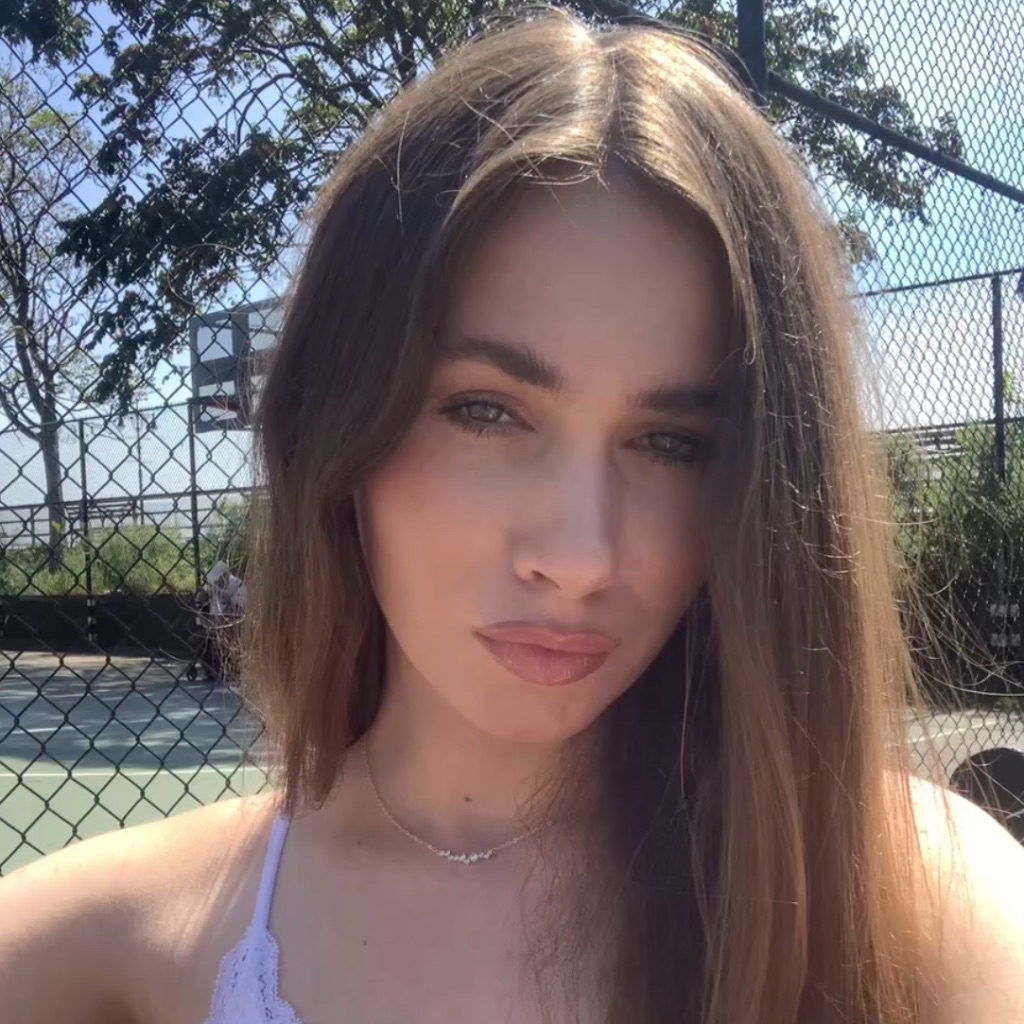 Alina from UA on Tango Live