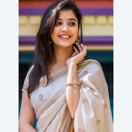 Saachi 🧿 from IN on Tango Live