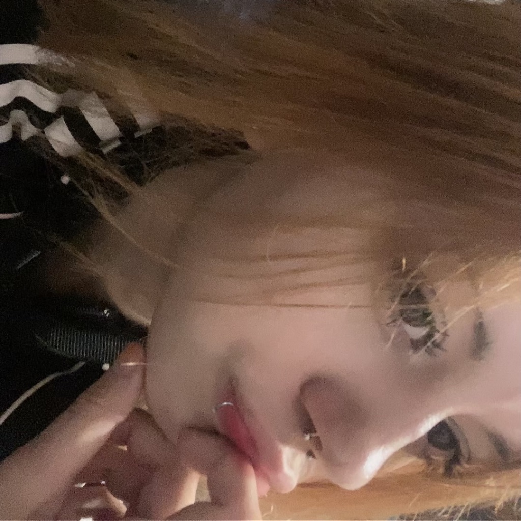 angel 👼 from UA on Tango Live