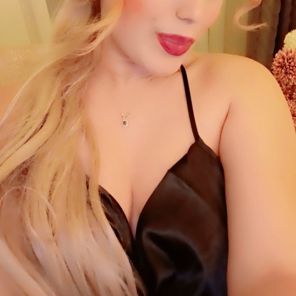 PITİK SU 💋 on Tango Live
