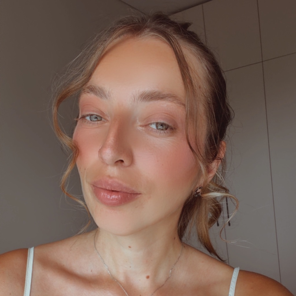 Emmi🔮 ᴼᵃˢᶦˢ from UA on Tango Live